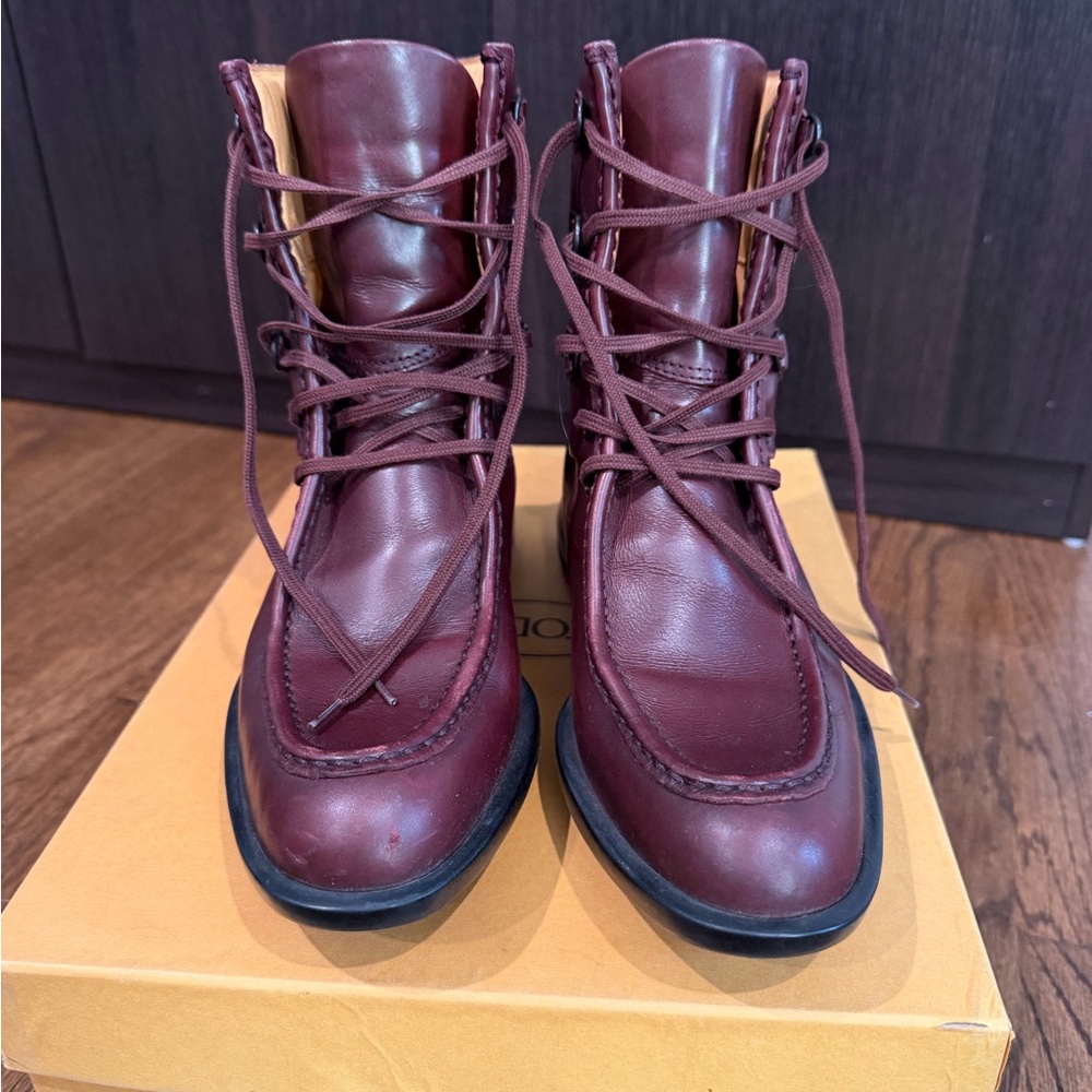 Tod's Brown Burgundy Leather Ankle Boots (sz37)